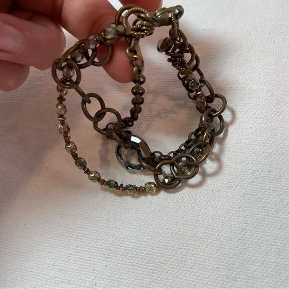 Earthy brass and Czech Crystal & Swarovski ring triple strand bracelet - Picture 7 of 7